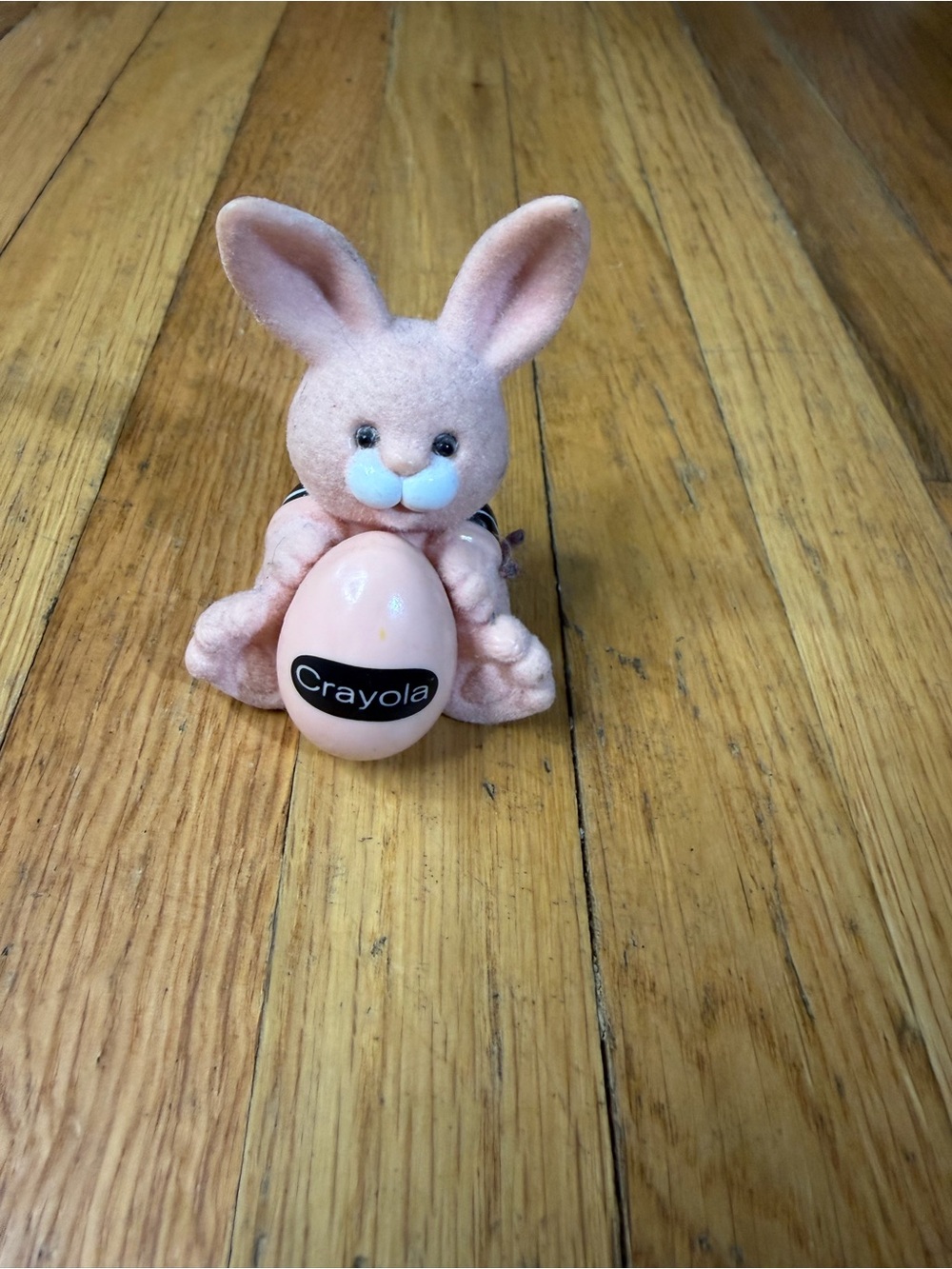 vintage 1989 Hallmark Heartline Flocked Pink Crayola Bunny figurine